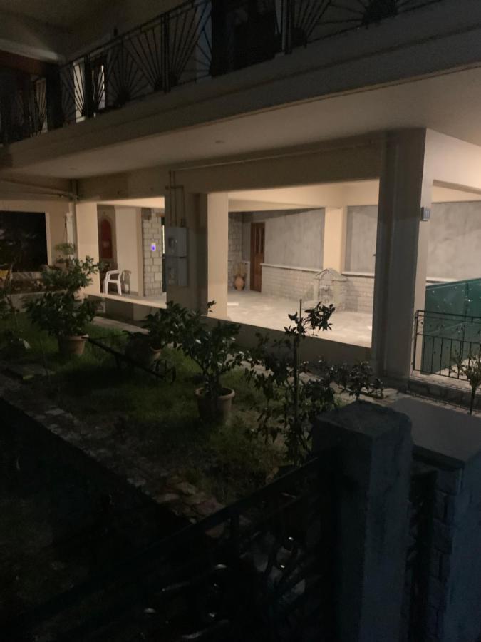 Divine Meteora Luxury Midtown Apartment Kalambaka Eksteriør billede