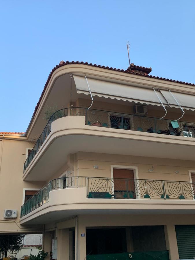 Divine Meteora Luxury Midtown Apartment Kalambaka Eksteriør billede